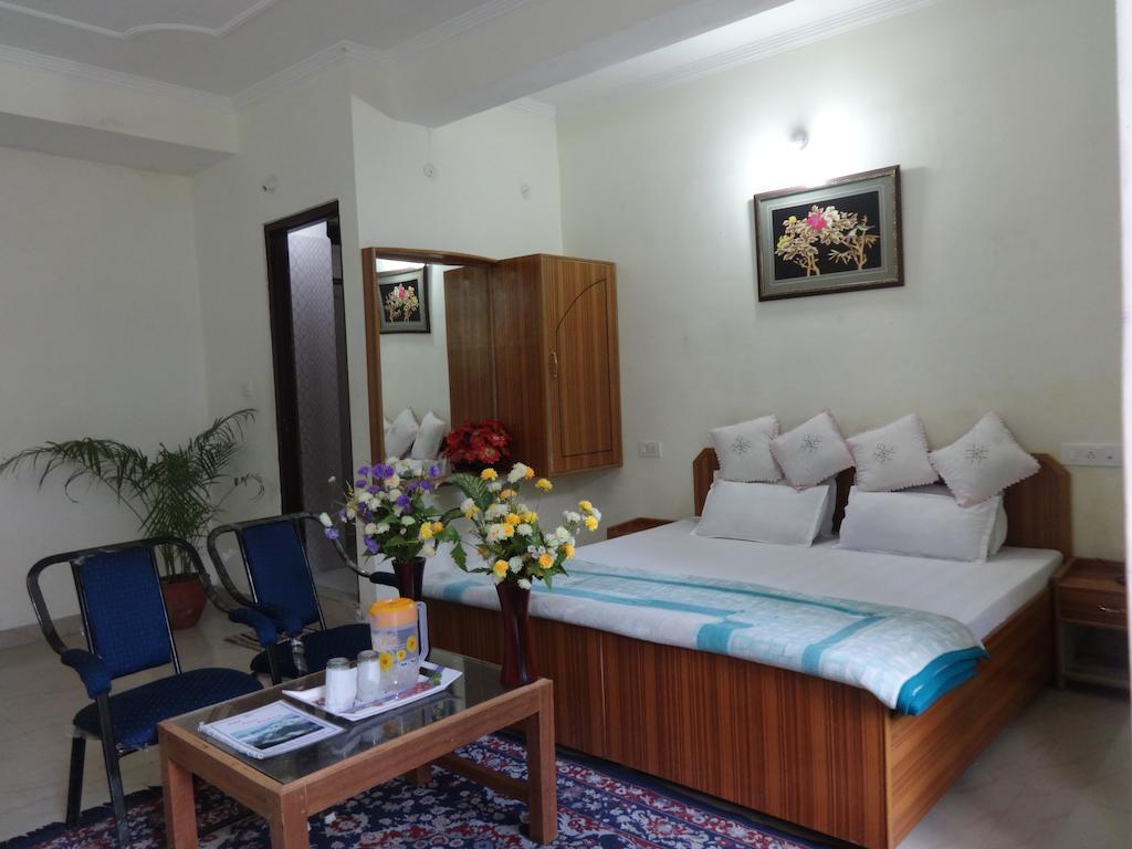 Hotel Kumar Residency 다람샬라 외부 사진