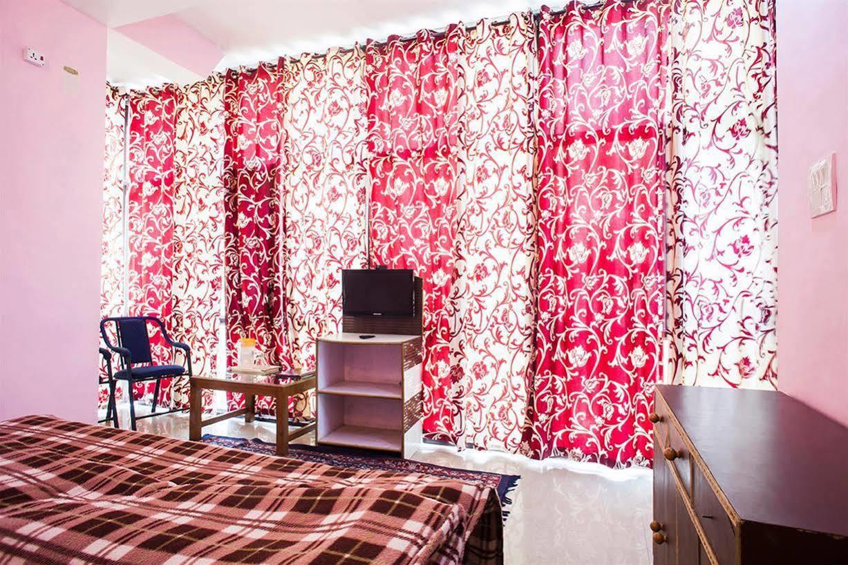 Hotel Kumar Residency 다람샬라 외부 사진