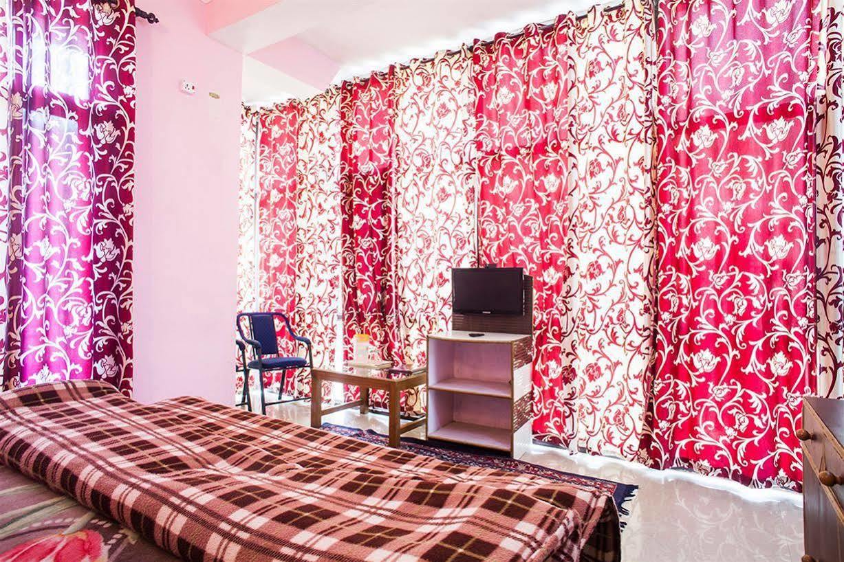Hotel Kumar Residency 다람샬라 외부 사진